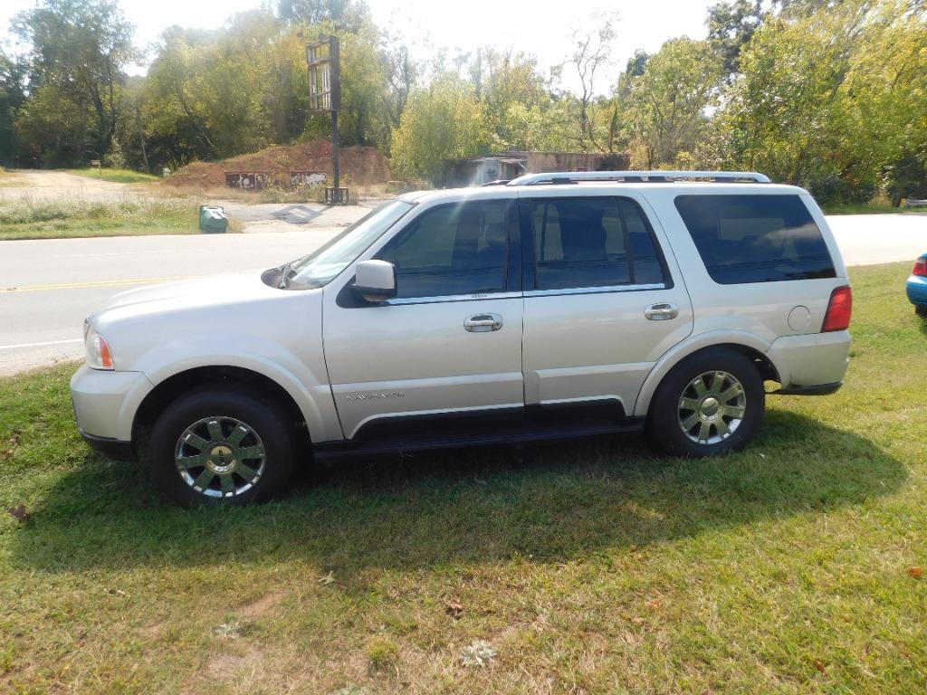 2003 Lincoln Navigator