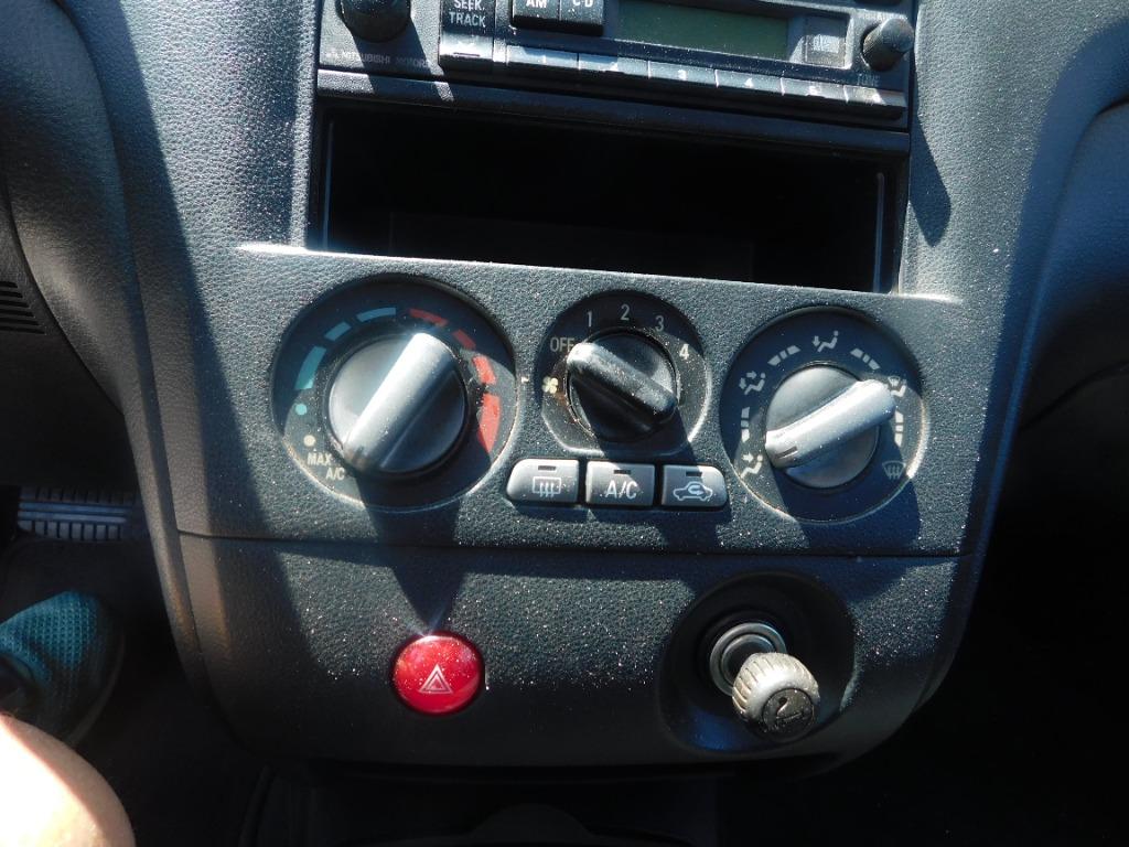 2003 Mitsubishi Outlander LS - Photo 14