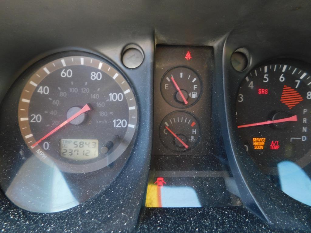 2003 Mitsubishi Outlander LS - Photo 11
