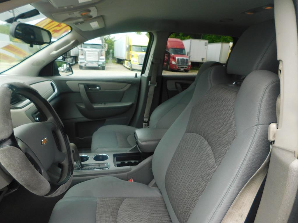 2014 Chevrolet Traverse LS - Photo 10