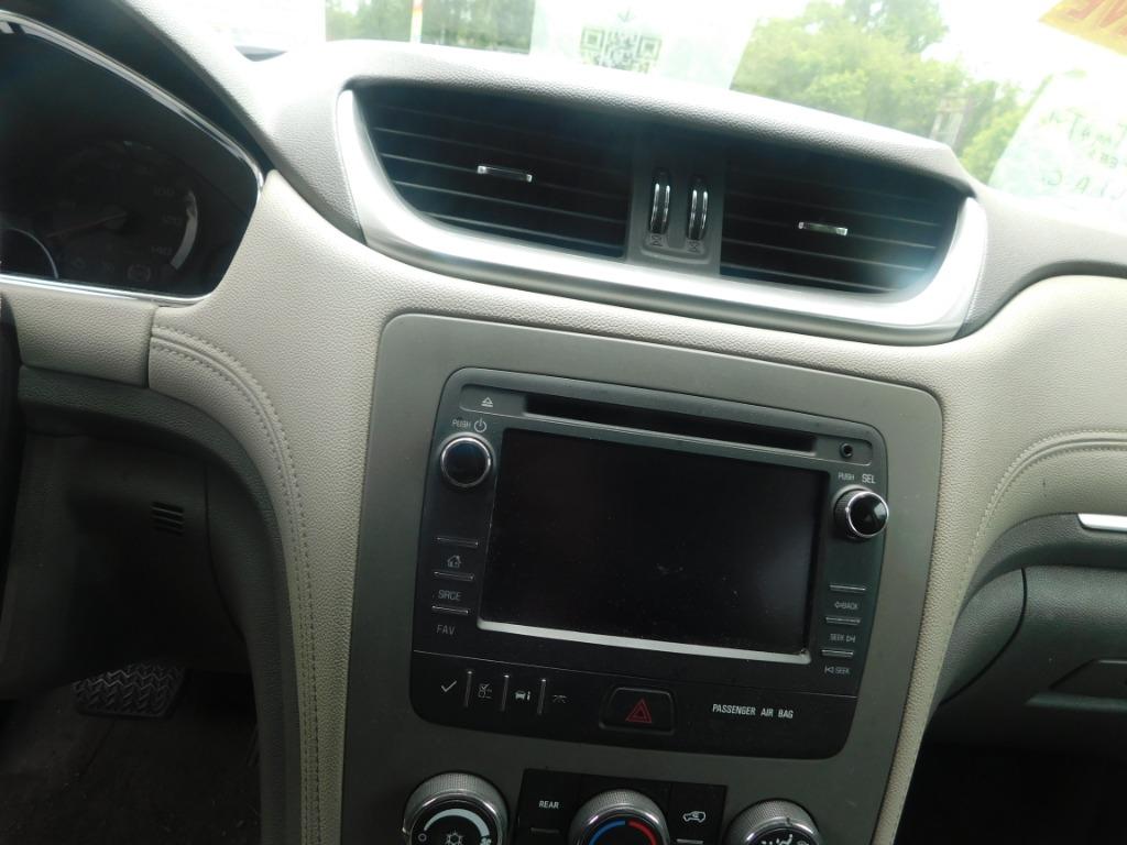 2014 Chevrolet Traverse LS - Photo 18