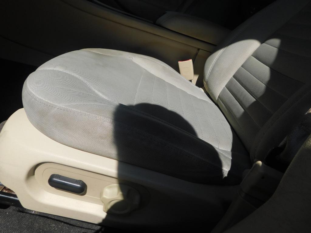 2013 Ford Taurus SE - Photo 10