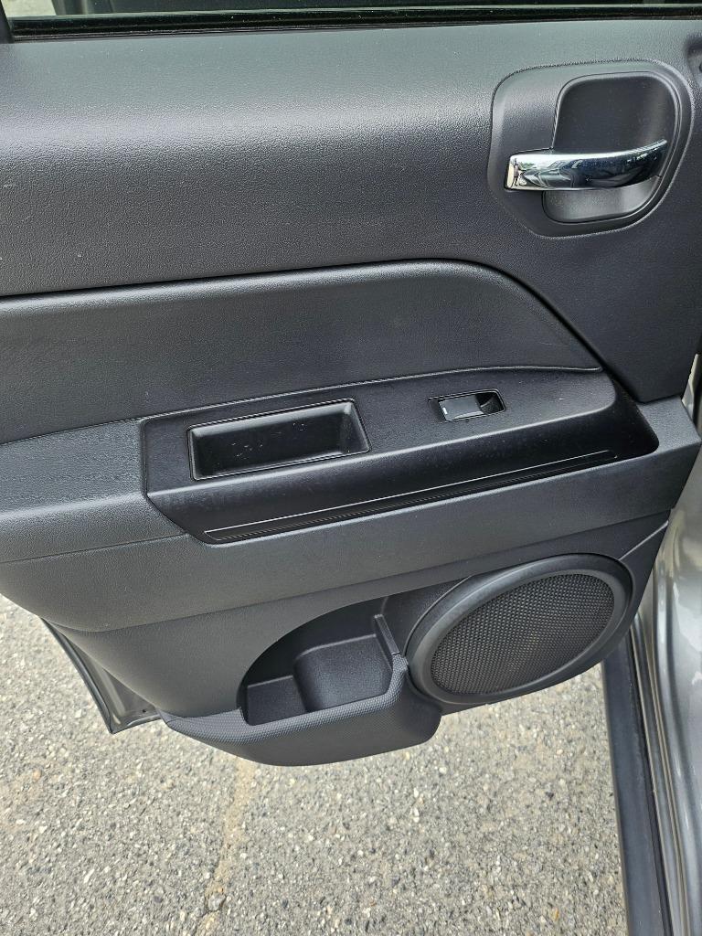 2012 Jeep Compass Sport - Photo 6